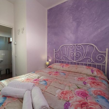 B&B Villa La Bouganville カマイオーレ 部屋 写真