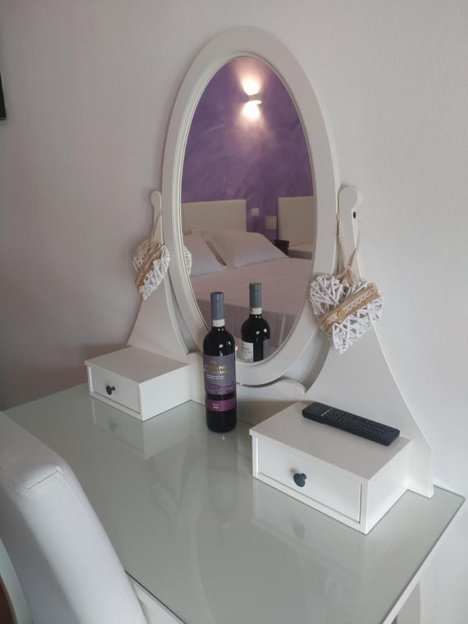 B&B Villa La Bouganville カマイオーレ エクステリア 写真
